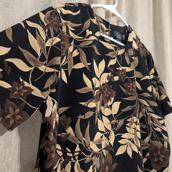 Laura Scott Black and Brown Floral Top - Picture 3 of 5